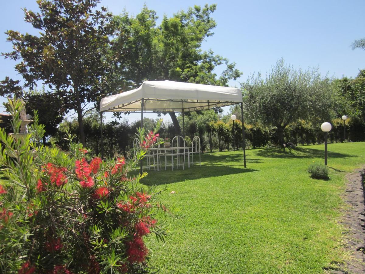 B&B Boutique Di Charme "Etna-Relax-Natura" Zafferana Etnea Exterior foto