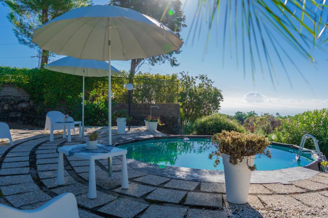 B&B Boutique Di Charme "Etna-Relax-Natura" Zafferana Etnea Exterior foto