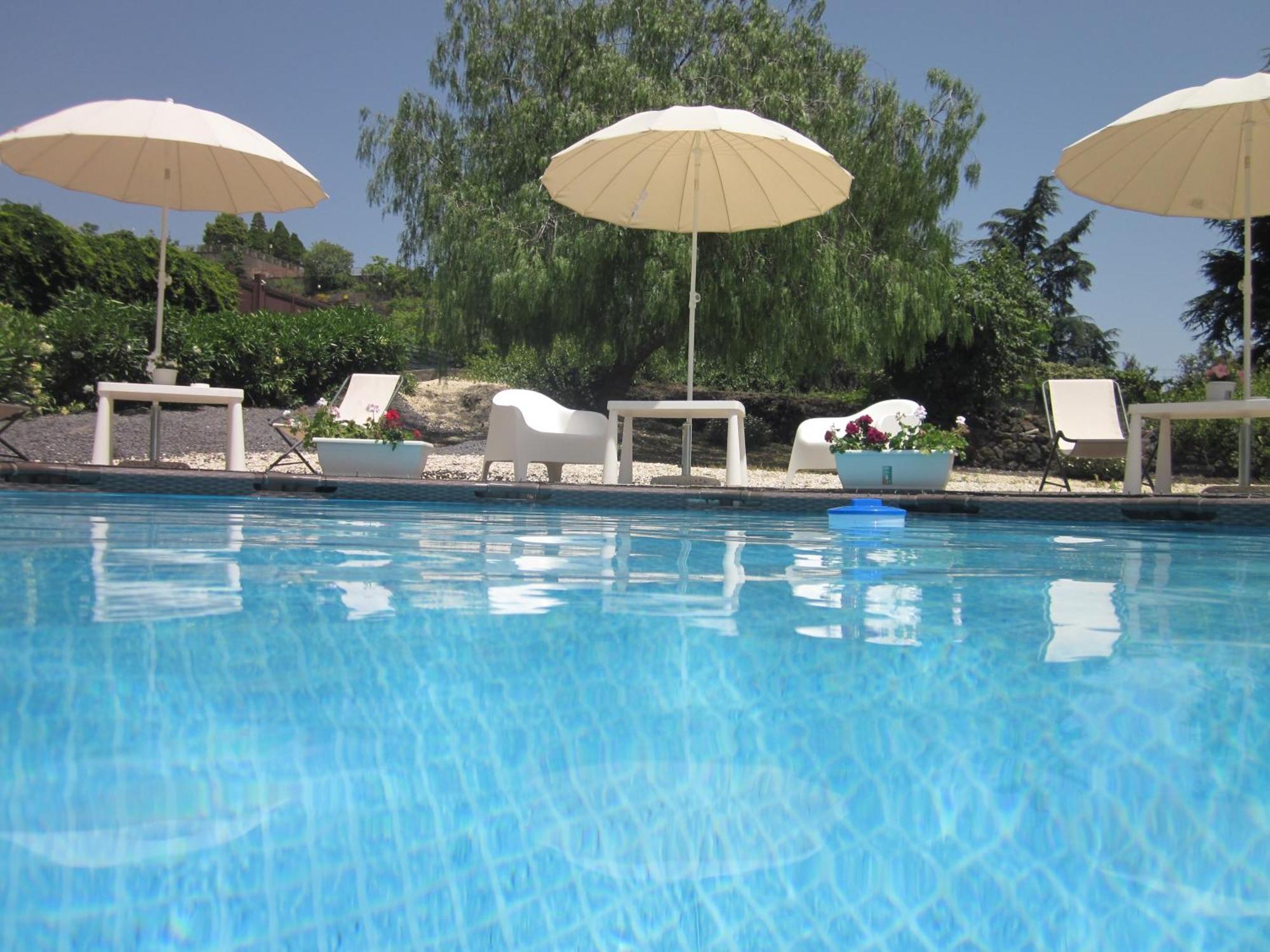 B&B Boutique Di Charme "Etna-Relax-Natura" Zafferana Etnea Exterior foto